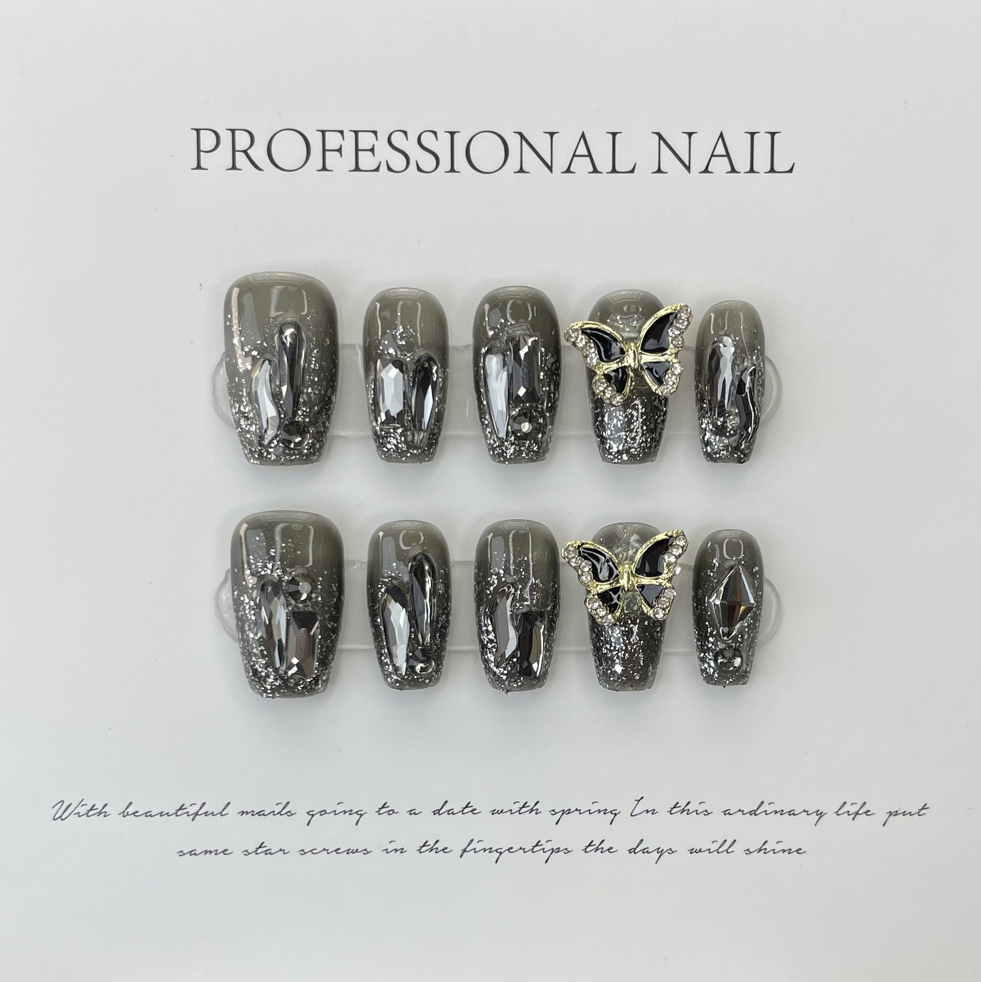 Gris Papillon Press-On Nail Set