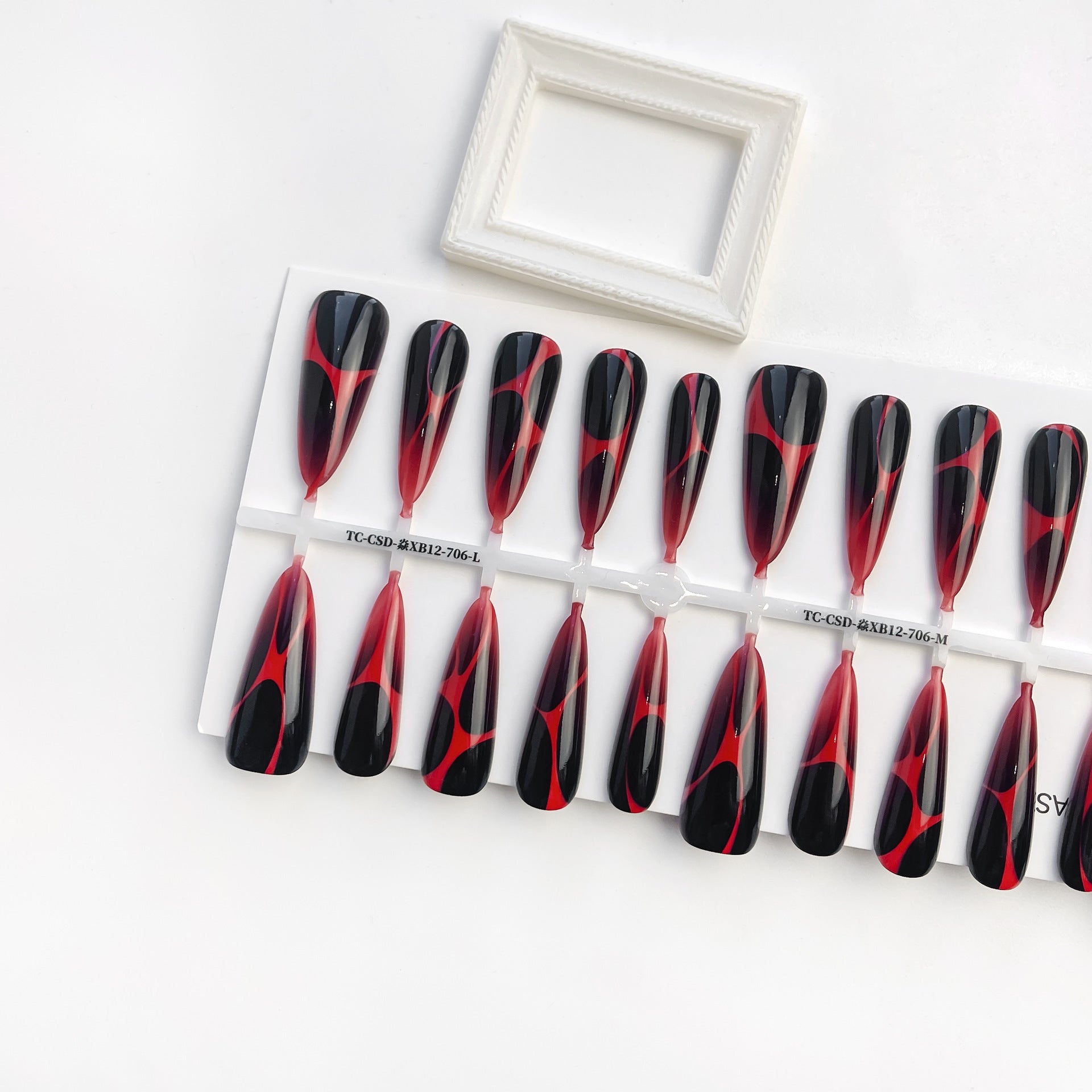 EuroWave Artistry Nail Press-On Nail Set