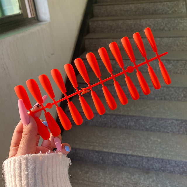 Plane-Jane Press-On Nail Collection