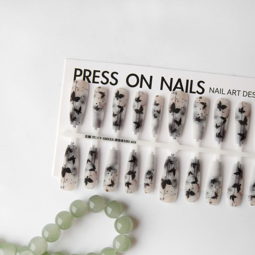 MonoKuma Artistry Press-On Nail Set