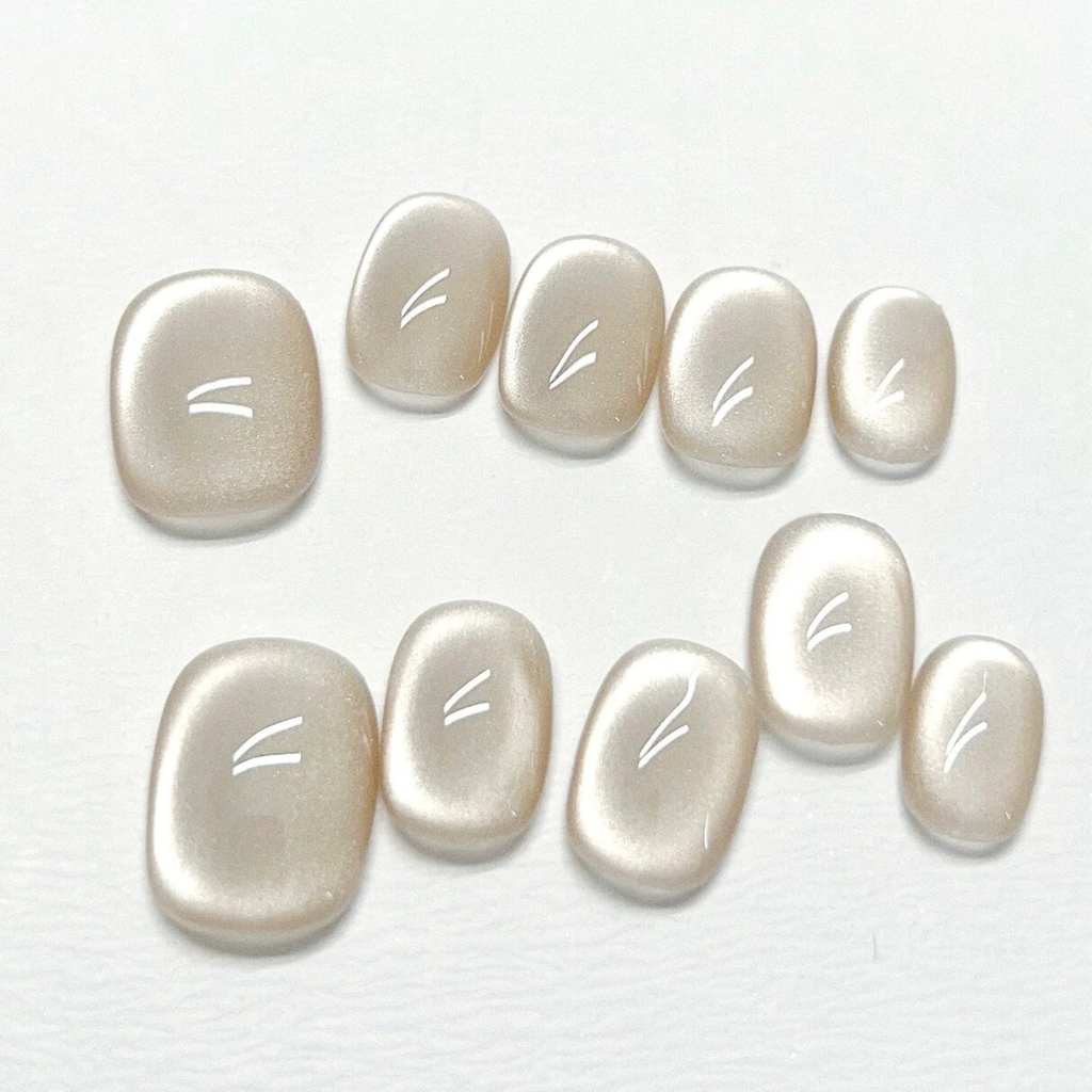 Pearl Veil Press-On Nail Set