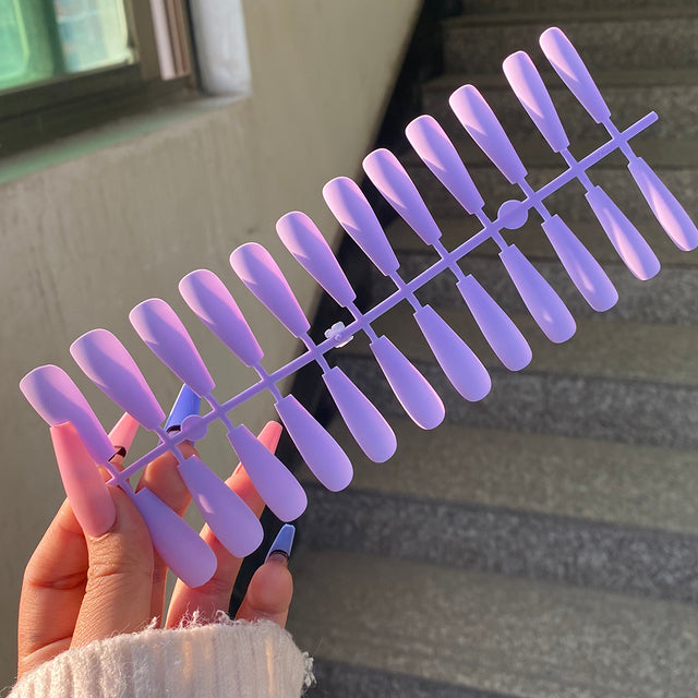 Plane-Jane Press-On Nail Collection