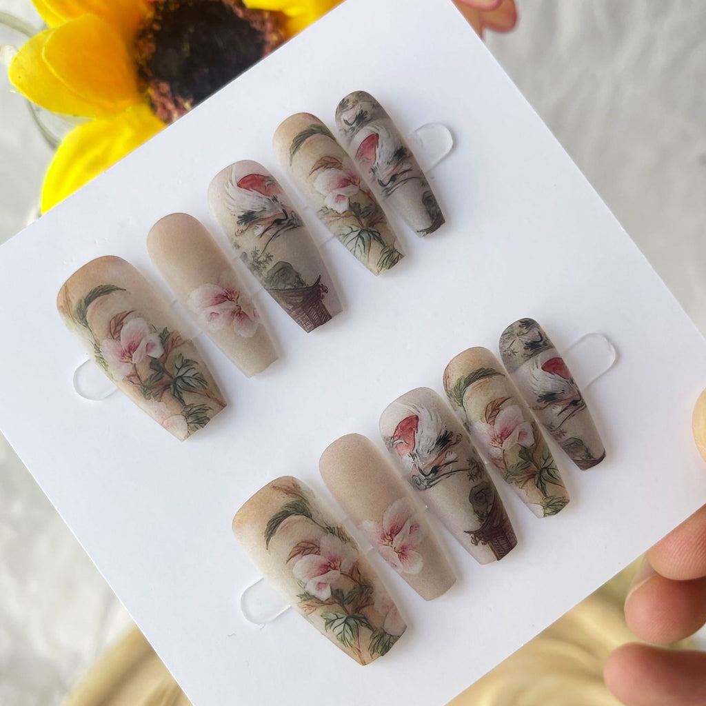 Moon Court Artistry Press-On Nail Set