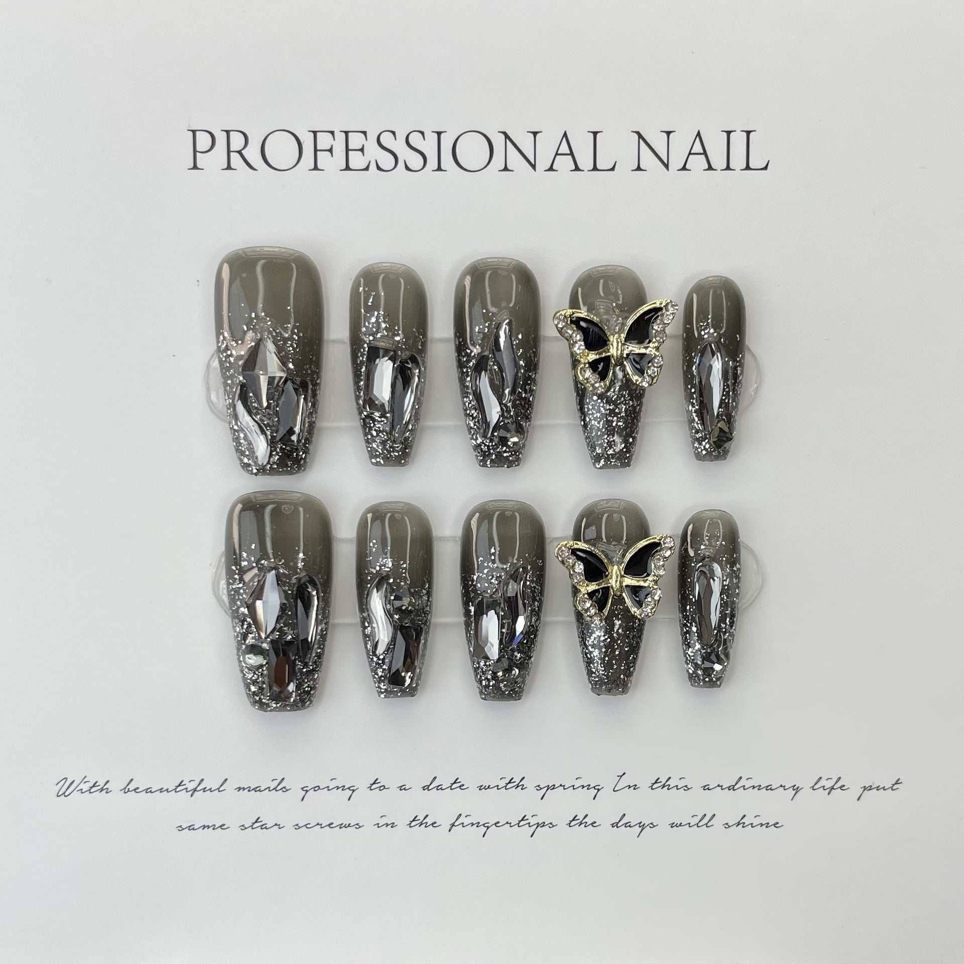 Gris Papillon Press-On Nail Set