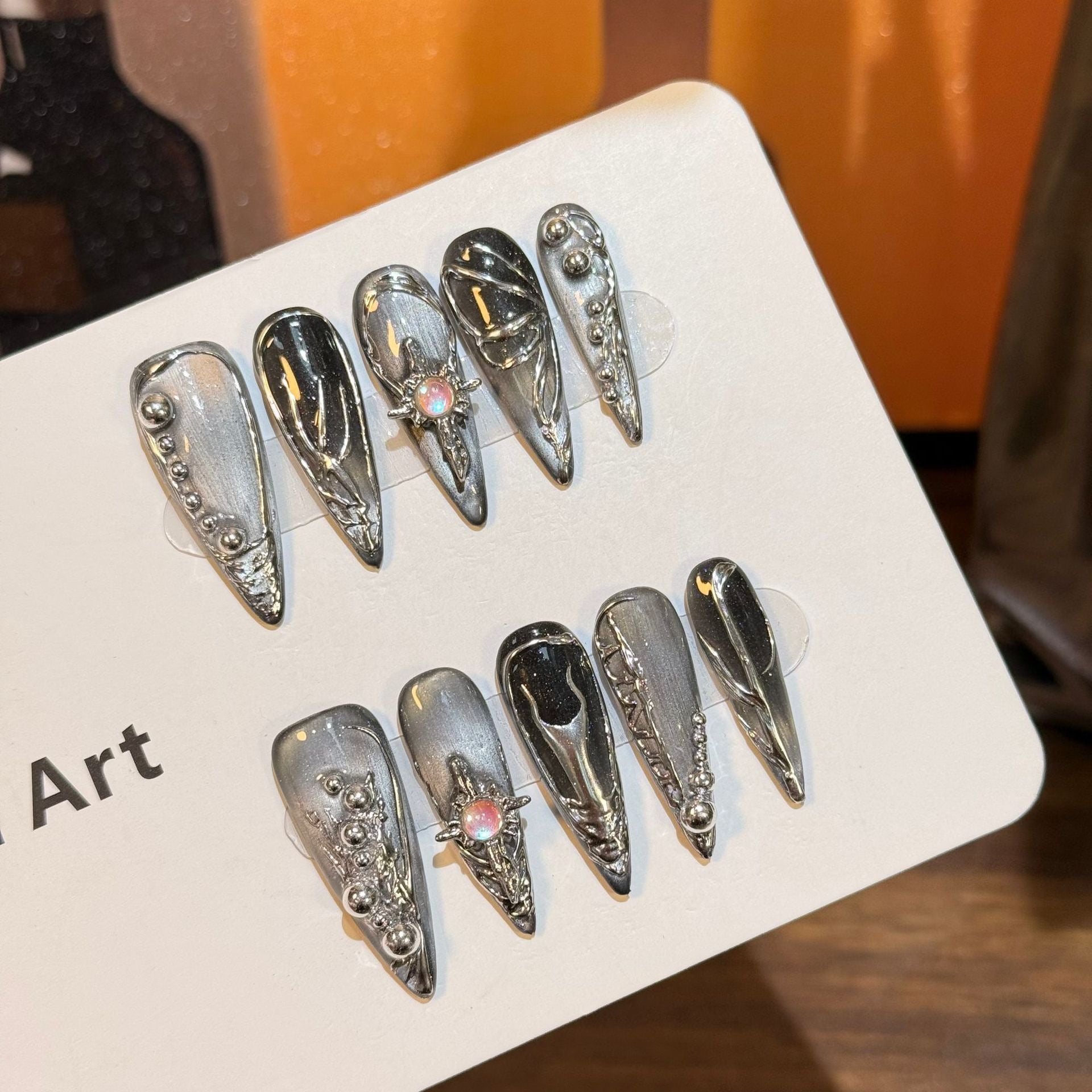 Knight's Silver Press-On Nail Set