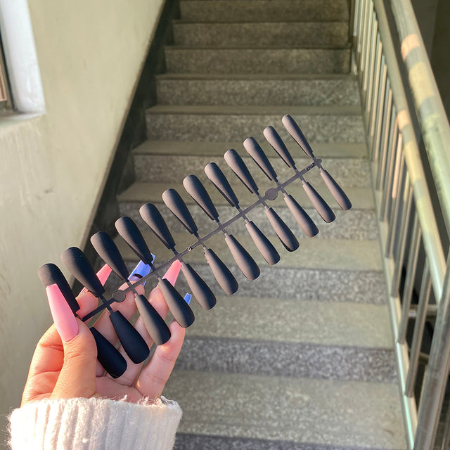 Plane-Jane Press-On Nail Collection